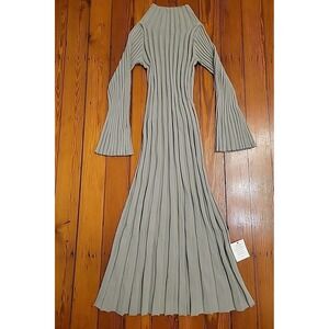 Zahraa The Label - Elegant Gray Maxi Dress